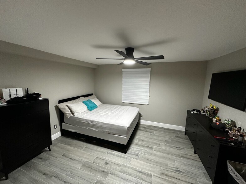 Building Photo - 2200 Howell Branch Rd