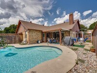 Building Photo - 1308 Heidi Dr