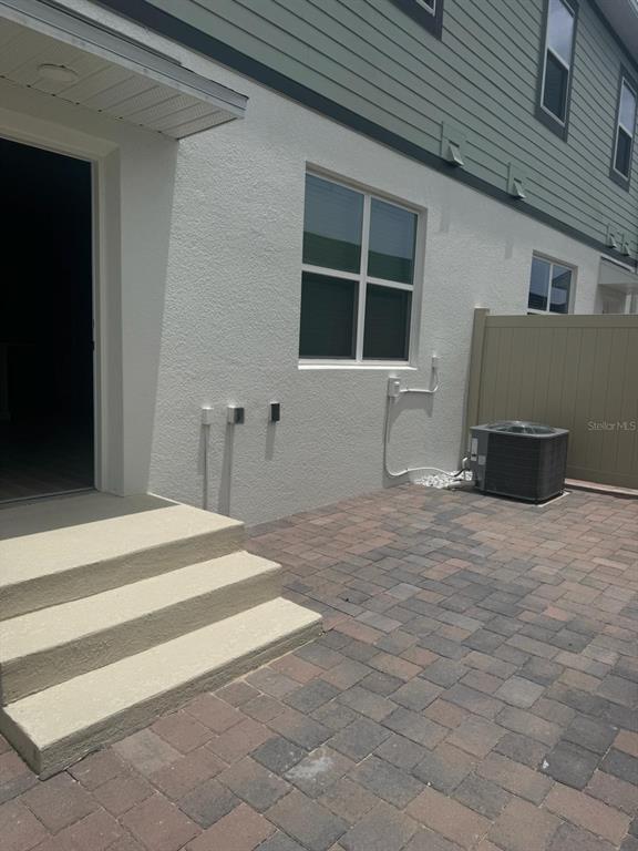 Building Photo - 564 Pothos St