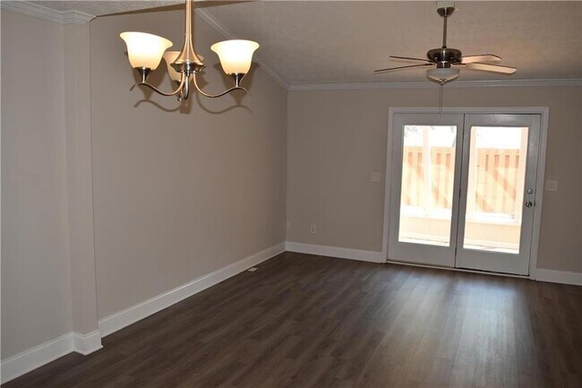 Building Photo - 227 Goshen Ln