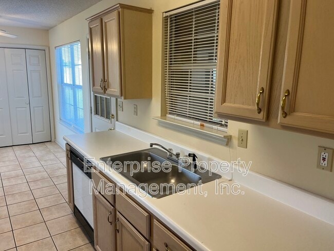 Building Photo - 3931 Long Creek Rd