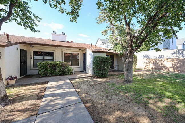 Building Photo - 3135 N 38th St