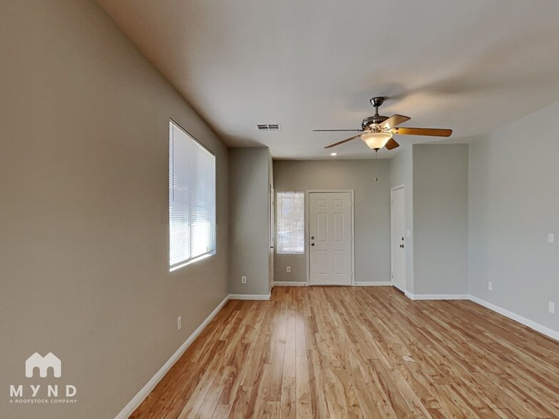 Building Photo - 5970 Autumn Harvest Ave