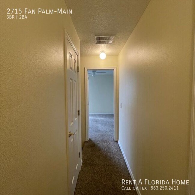 Building Photo - 2715 Fan Palm Dr