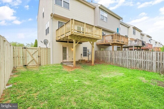 Building Photo - 11070 Clovertree Ct