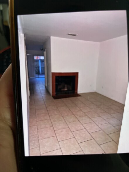 Building Photo - 1106 Verde Dr