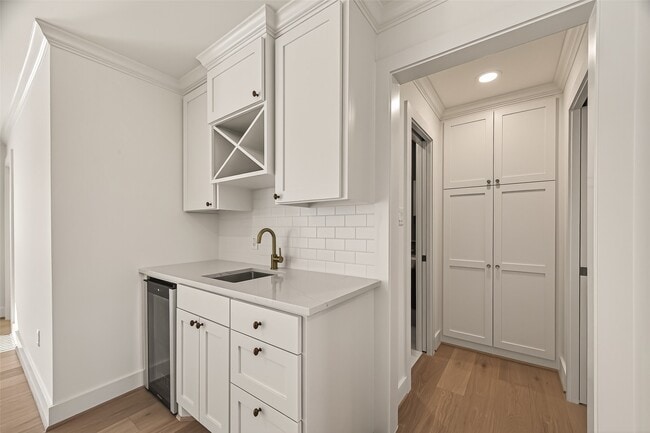 Building Photo - 9242 Autauga St