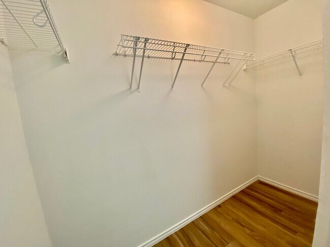 Building Photo - 12717 Bella Pkwy