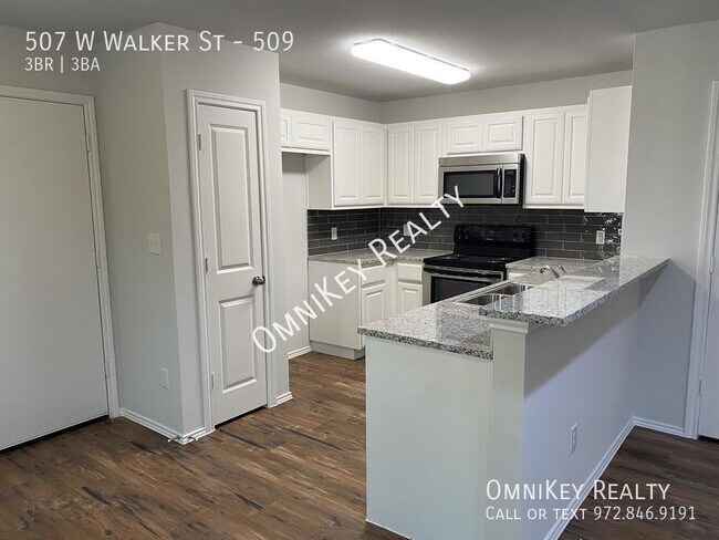 Building Photo - 507 W Walker St