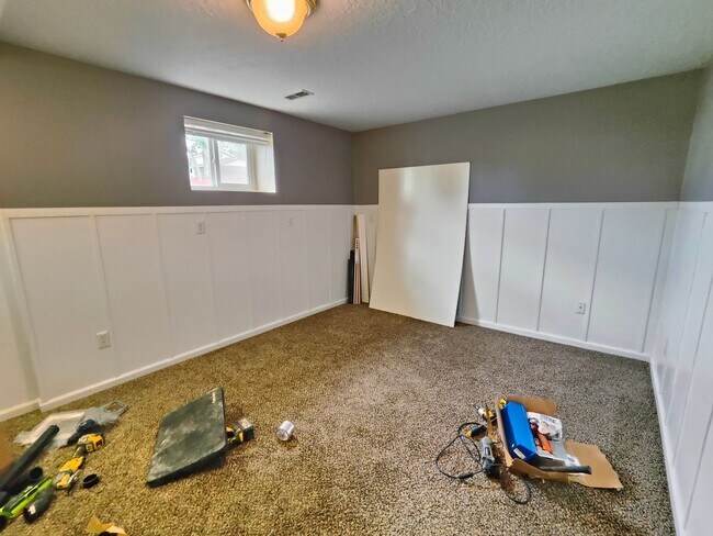 Building Photo - 1121 W 2200 N