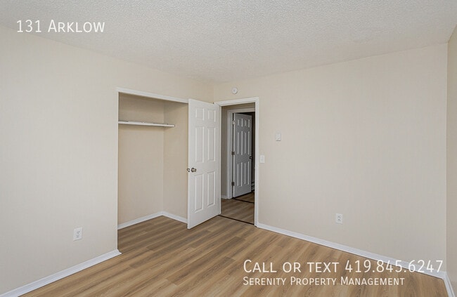 Building Photo - 131 Arklow-