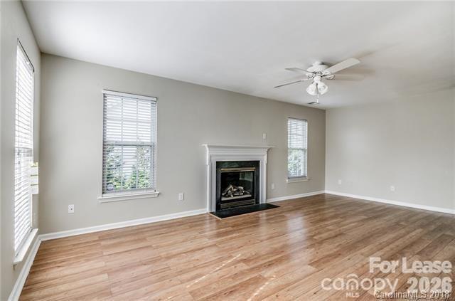 Building Photo - 12624 Cardinal Woods Dr