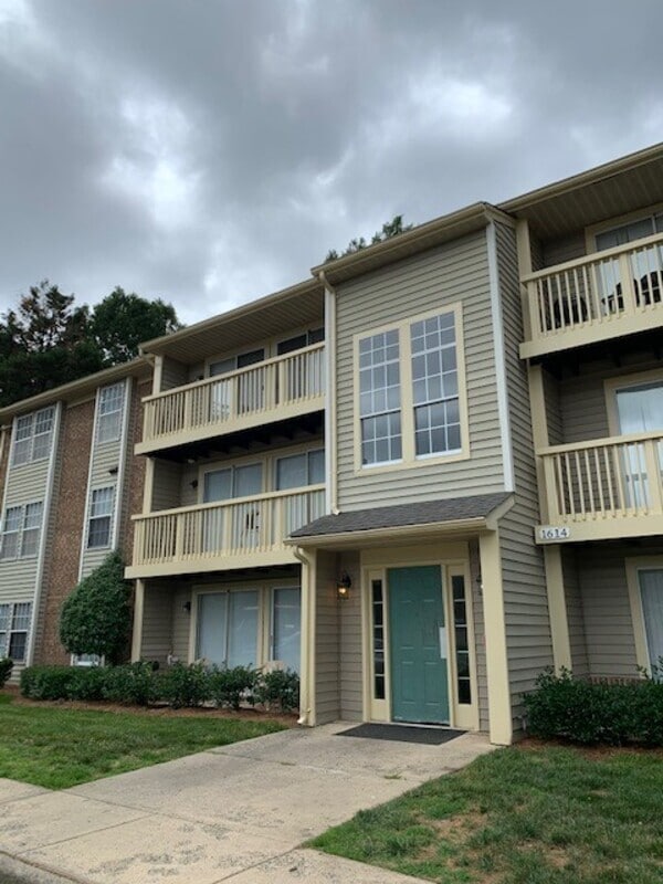 Primary Photo - 1614 Arlyn Cir