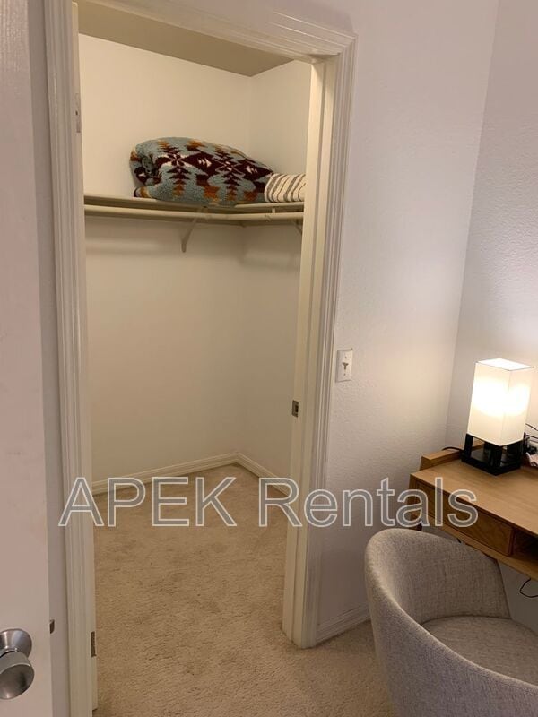 Building Photo - 61493 Desert Air Rd