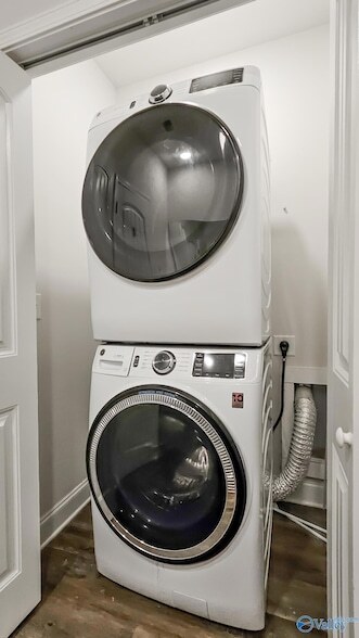 Building Photo - 403 Edgebrook Dr