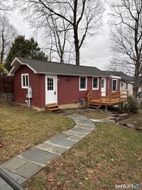 Building Photo - 98 Ridgewood Ave