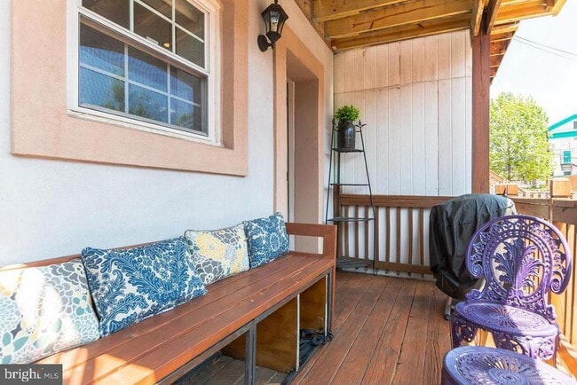 Building Photo - 42 Rhode Island Ave NW