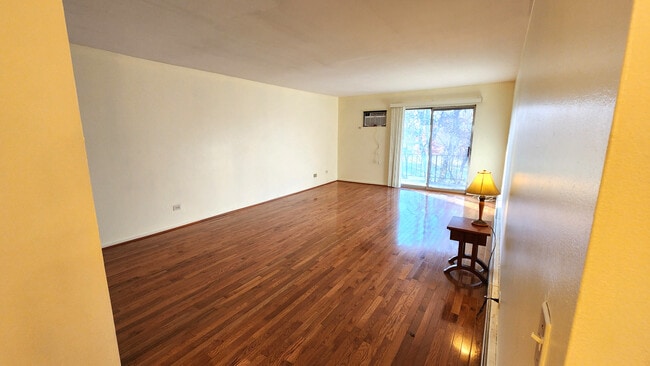 Building Photo - 2331 Ogden Ave