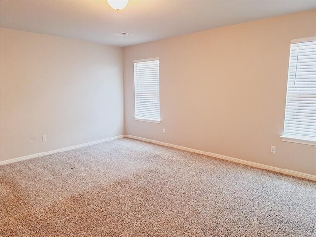 Building Photo - 124 Peruvian Ln