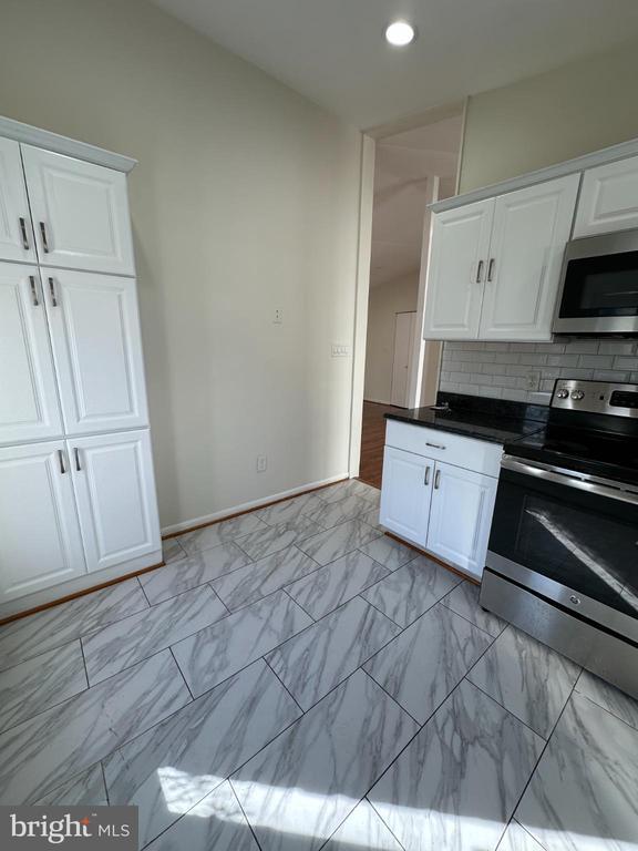 Building Photo - 307 Newman Ct