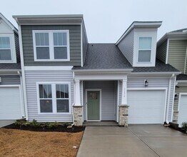 Building Photo - 3 Bed, 3 Bath Townhome Available in Boilin...