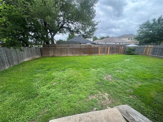 Building Photo - 108 Mesa Dr