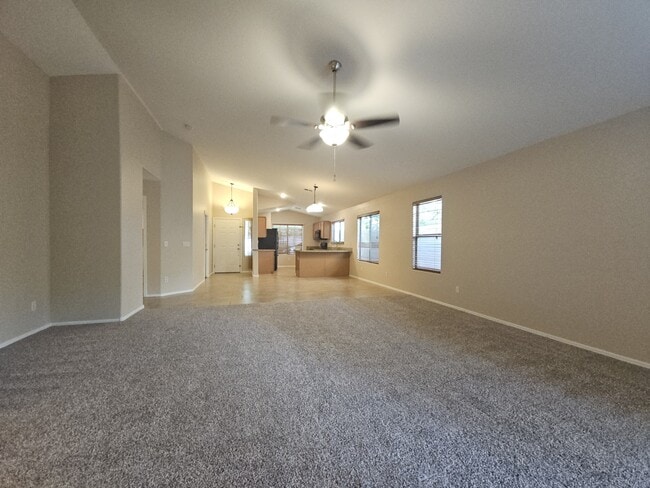Building Photo - 2569 E Silversmith Trail