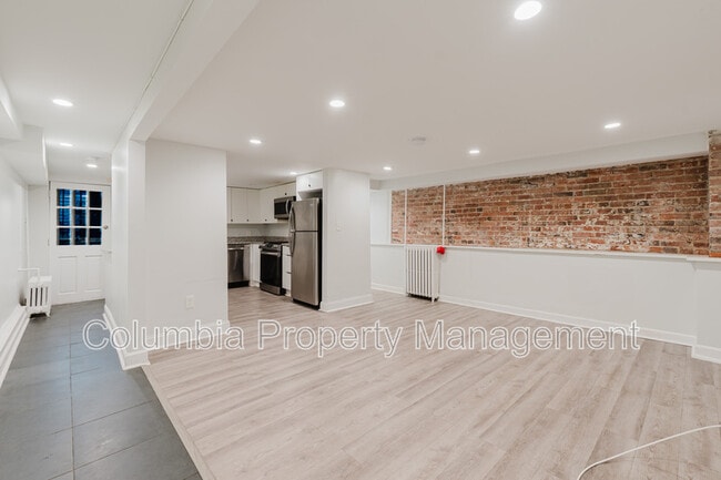 Building Photo - 1203 Clifton St NW