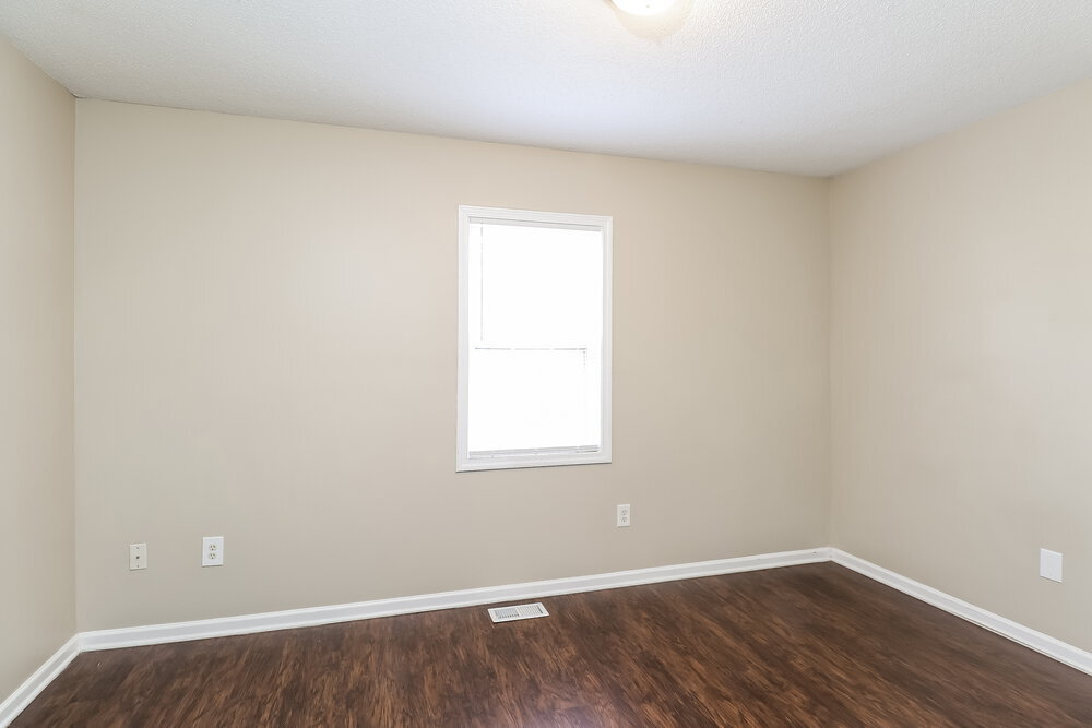 Building Photo - 103 Doree Ln