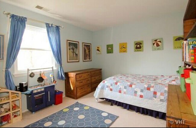 Bedroom 2 - 2403 Mallow Ct