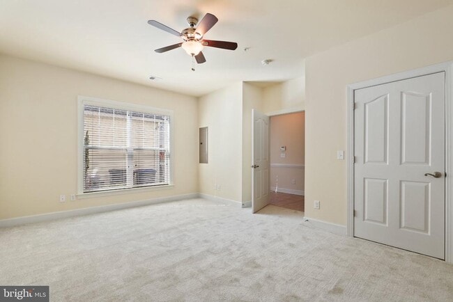 Building Photo - 562 Marina Landing Ln