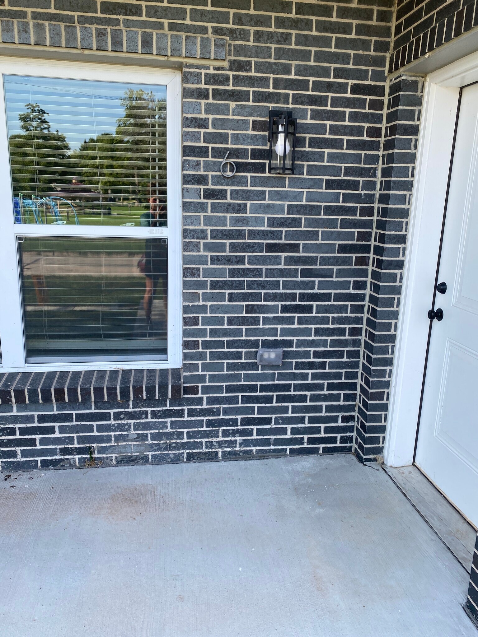 Building Photo - 2005 Franklin St