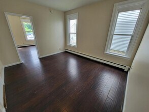 Building Photo - 353-355 Forest Ave, 1L