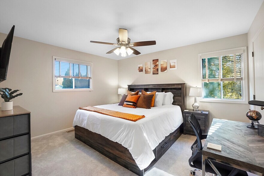 Building Photo - 346 Weatherford Ln