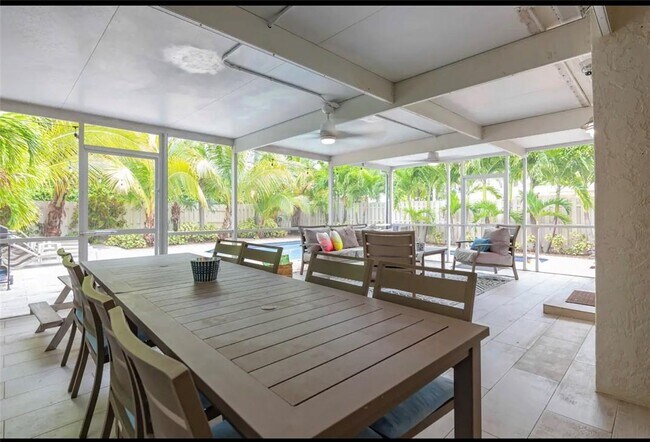 Building Photo - 1311 Monroe St