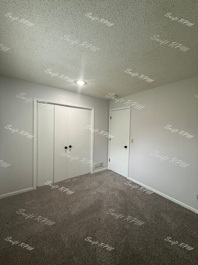 Building Photo - 6704 W 150th St