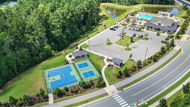 Building Photo - 3233 Retama Run