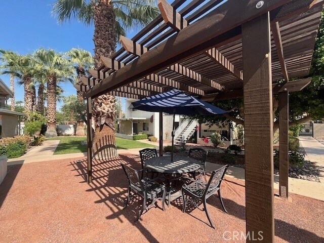 Building Photo - 45296 Panorama Dr