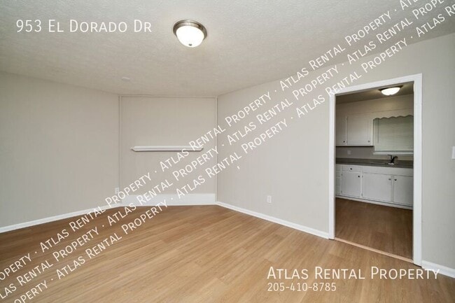 Building Photo - 953 Eldorado Dr
