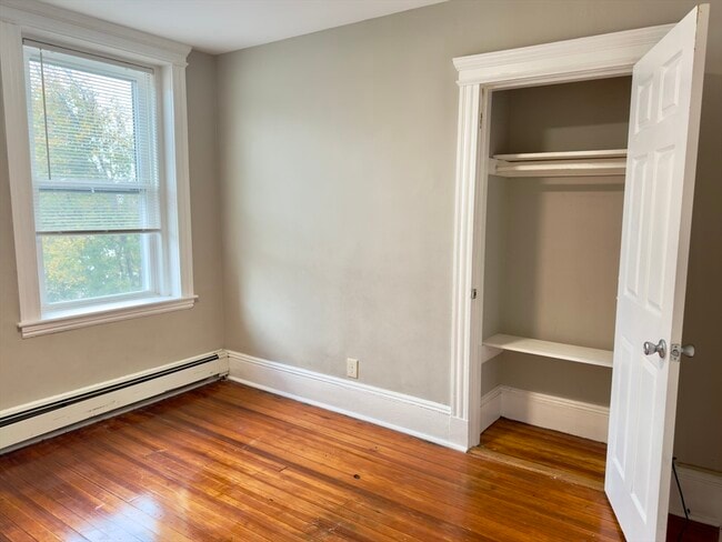 Building Photo - 124 Green St