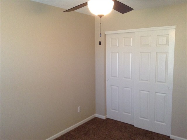 Building Photo - 120 Waterstone Dr