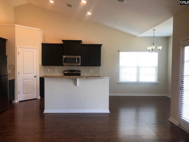 Building Photo - 764 Ruskin Dr