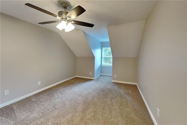 Building Photo - 205 Tawneywood Way