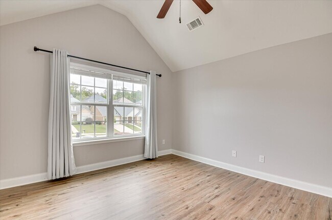 Building Photo - Home For Rent: 765 Mural Lake Ct Grovetown...