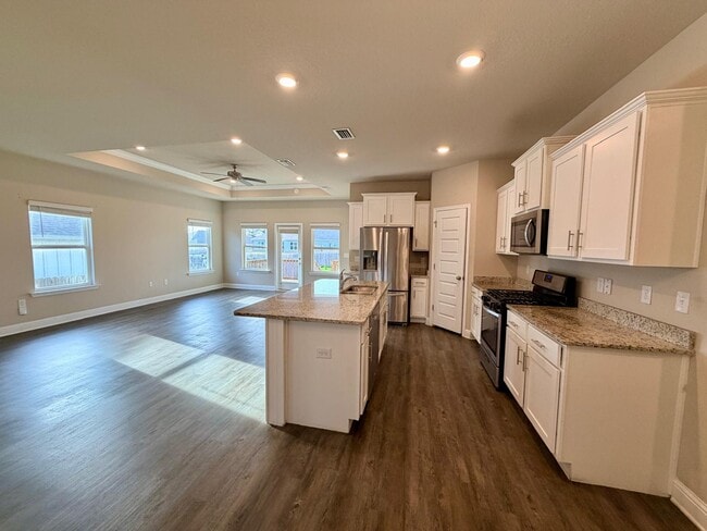 Building Photo - 31247 Palladian Wy