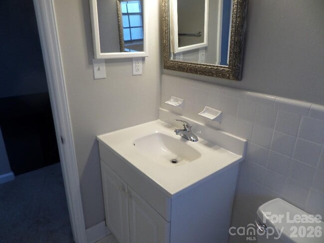 Building Photo - 4335 Hathaway St