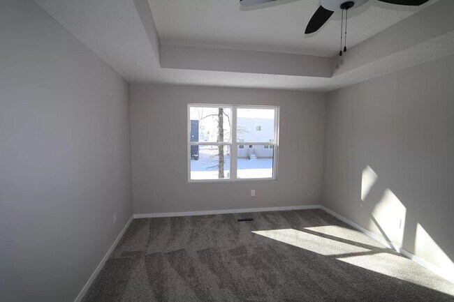 Building Photo - 6419 Angelica Way