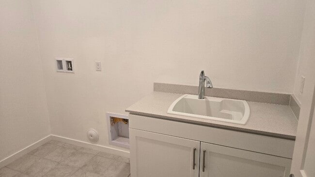 Building Photo - 4778 S Reese Way