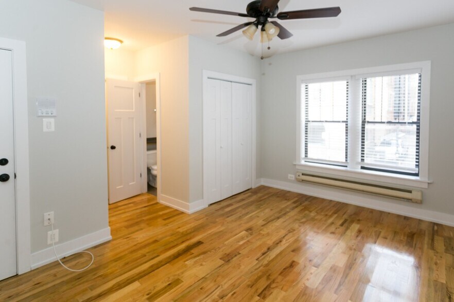 Building Photo - 2854 N Orchard St