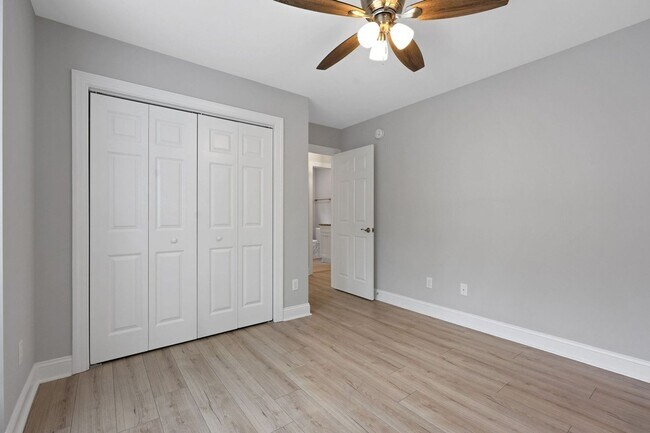 Building Photo - Spacious 3BR House in Wilmington - Newer C...